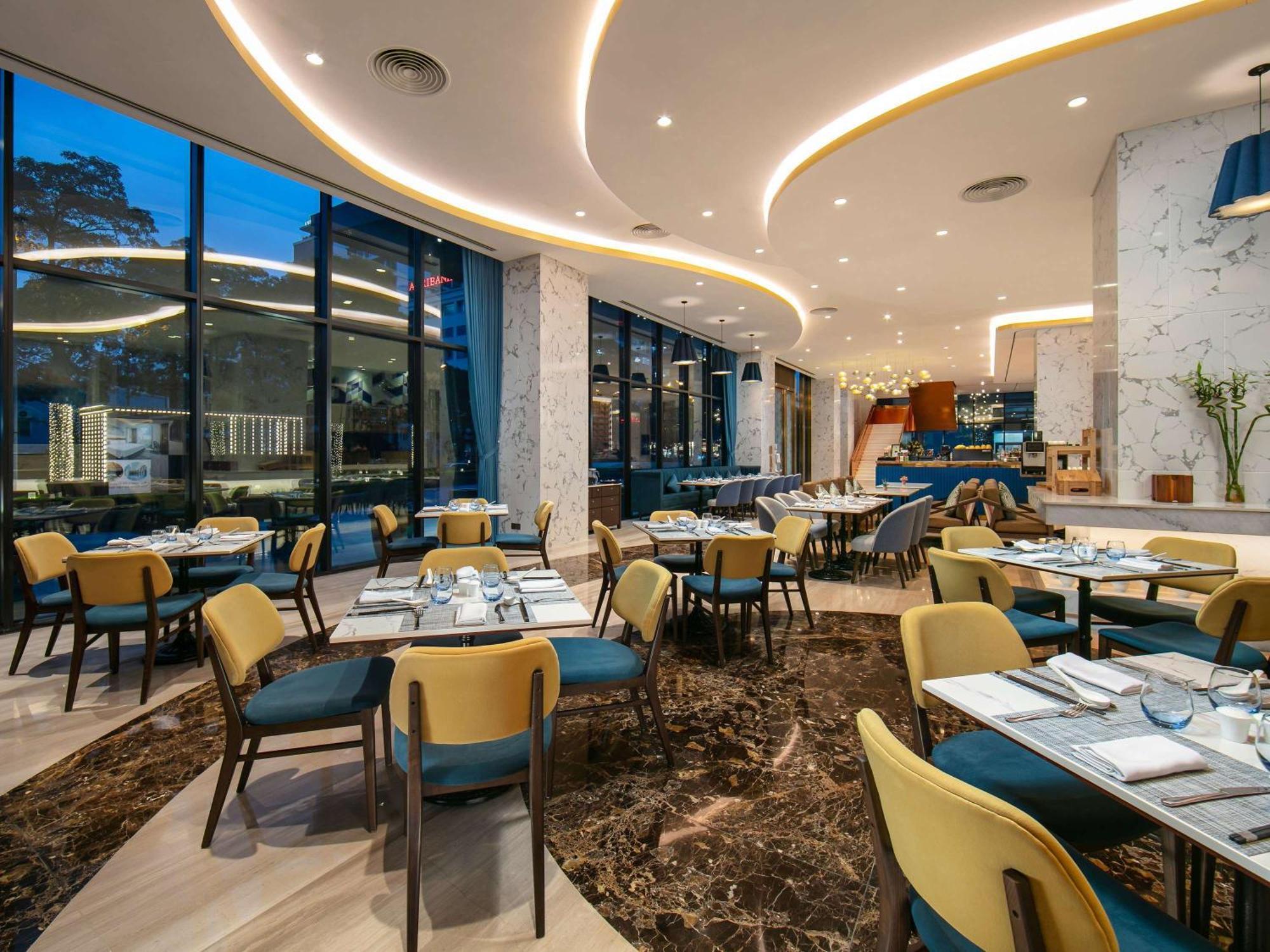 Moevenpick Living West 하노이 외부 사진